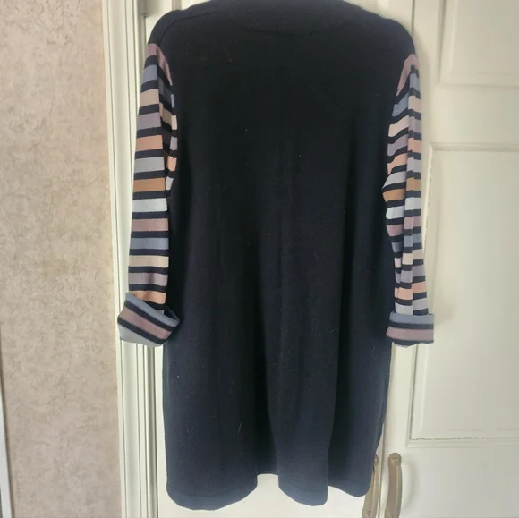 Bob Mackie Black Button Front Cardigan with Multicolor Trim - Picture 4 of 9